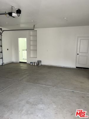 Garage, Interior, Recessed Lighting