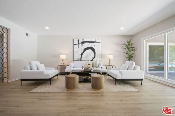 Interior, Living room, Recessed Lighting, Wood Texture Flooring
