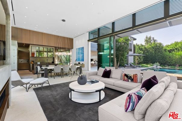 Dining room, Interior, Living room, Pendant Lights, Recessed Lighting