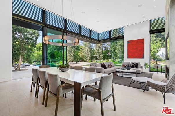Dining room, Interior, Living room, Pendant Lights, Recessed Lighting
