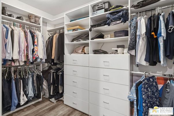 Interior, Walk-in Closets, Wood Texture Flooring