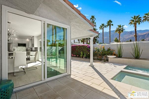 Exterior, Pool, Other