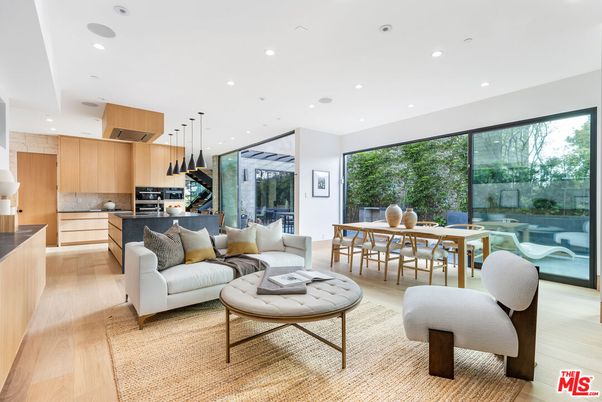 Dining room, Interior, Kitchen, Living room, Pendant Lights, Recessed Lighting, Stainless Steel Appliances, Wood Texture Flooring