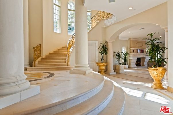 Fireplace, Interior, Recessed Lighting