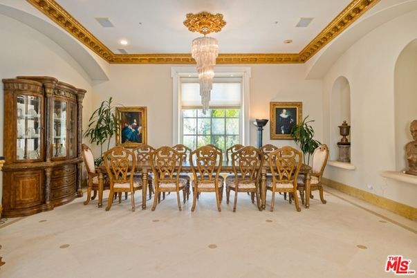 Chandelier, Dining room, Interior, Recessed Lighting