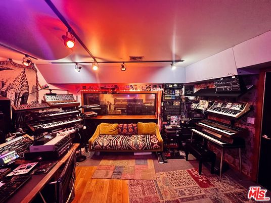 Interior, Piano, Wine Storage, Wood Texture Flooring