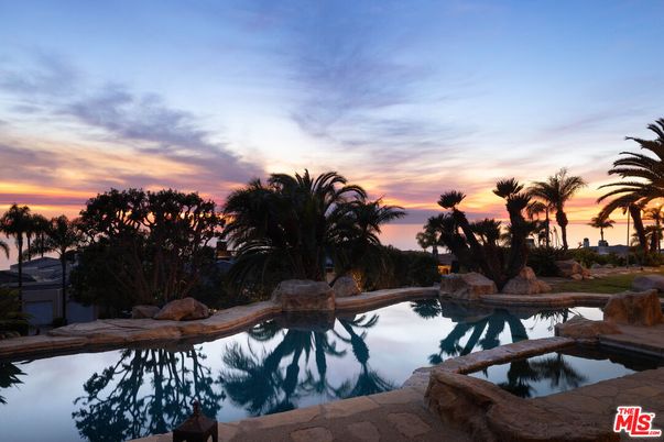 Exterior, Lake, Pool