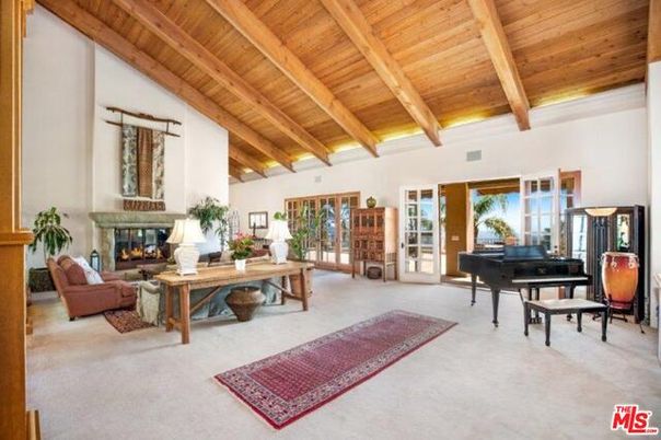 Fireplace, Interior, Living room, Piano, Wooden Beams, Wooden Ceilings