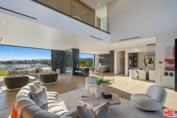 Dining room, Interior, Kitchen, Living room, Pendant Lights, Recessed Lighting, Wood Texture Flooring