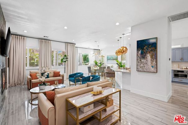 Dining room, Interior, Kitchen, Living room, Pendant Lights, Recessed Lighting, Stainless Steel Appliances, Wood Texture Flooring