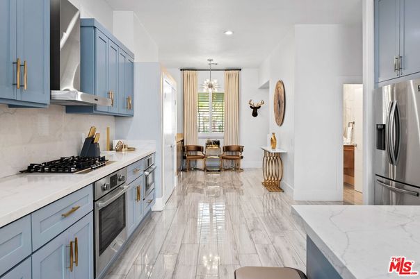 Dining room, Interior, Kitchen, Marble, Pendant Lights, Recessed Lighting