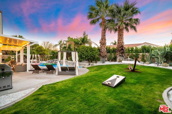 Backyard, Exterior, Playground