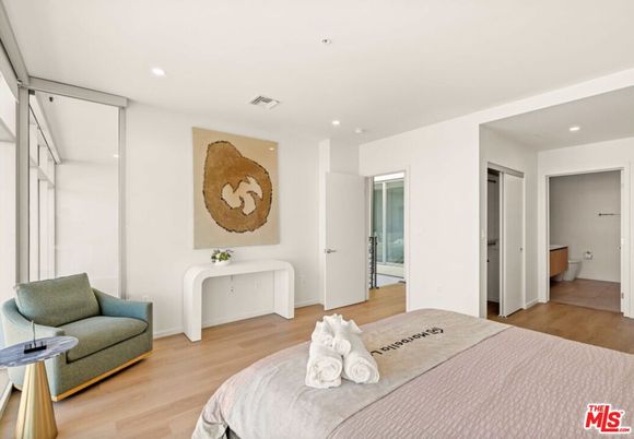 Bathroom, Bedroom, Interior, Recessed Lighting, Wood Texture Flooring
