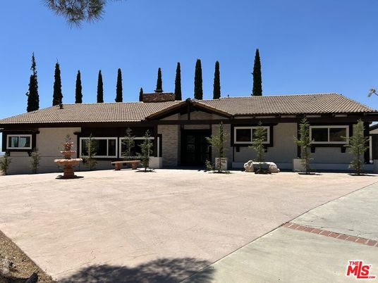 Backyard, Exterior, Facade, Mediterranean