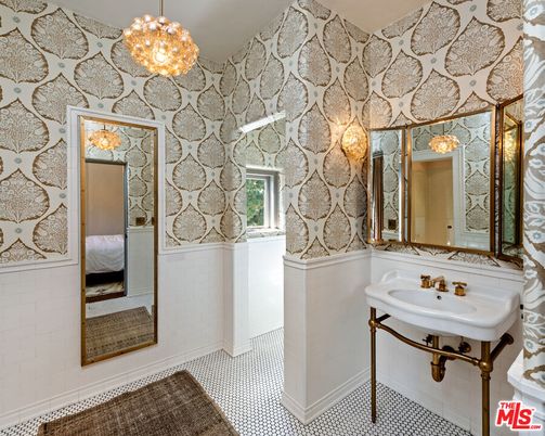 Bathroom, Bedroom, Interior, Pendant Lights