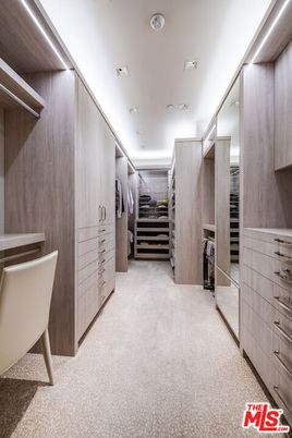 Interior, Recessed Lighting, Walk-in Closets