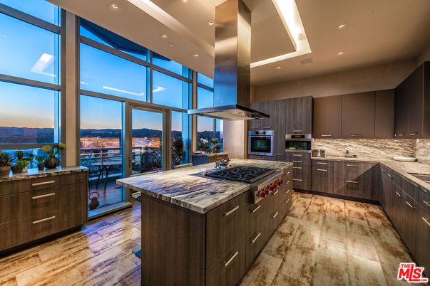 Dining room, Interior, Kitchen, Recessed Lighting, Stainless Steel Appliances, Water, Wood Texture Flooring