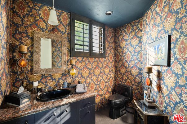 Bathroom, Interior, Pendant Lights, Recessed Lighting