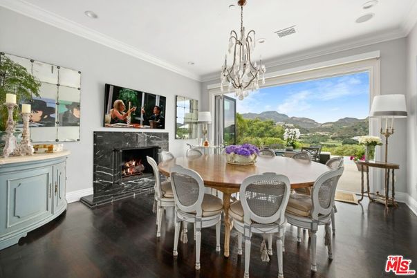 Chandelier, Dining room, Fireplace, Interior, Recessed Lighting, Wood Texture Flooring