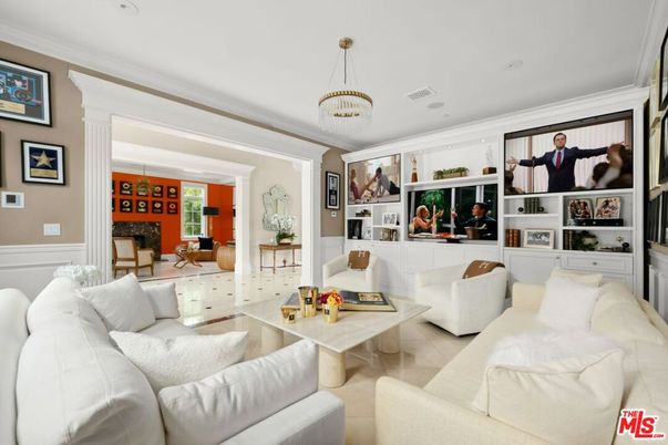Dining room, Interior, Living room, Pendant Lights, Recessed Lighting