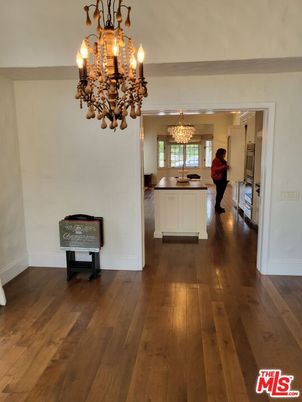 Chandelier, Interior, Wood Texture Flooring