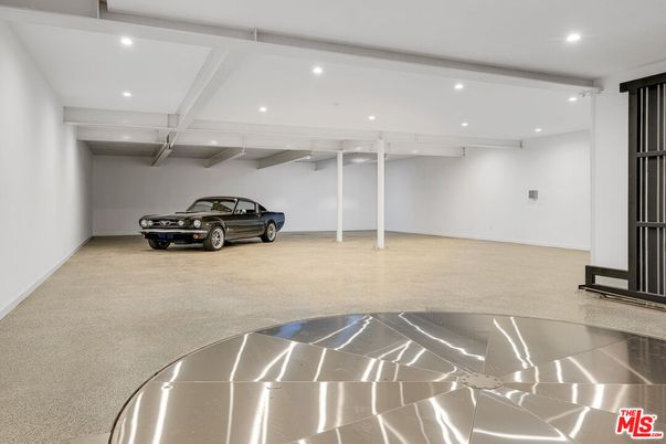 Garage, Interior, Recessed Lighting