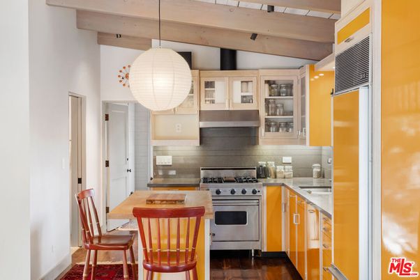 Dining room, Interior, Kitchen, Pendant Lights, Stainless Steel Appliances, Wooden Beams, Wood Texture Flooring