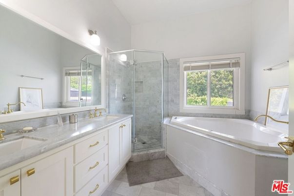 Bathroom, Dual Sink Vanities, Glass Shower, Interior