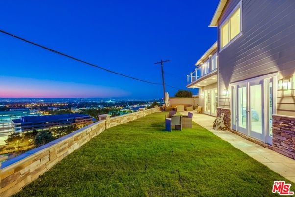 Backyard, Exterior, Water