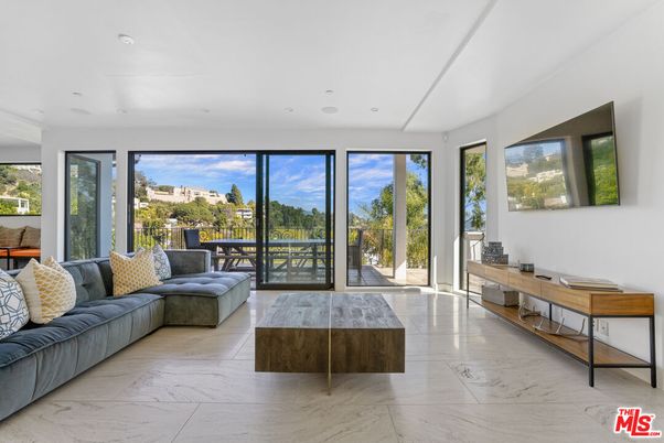 Interior, Living room, Marble, Recessed Lighting