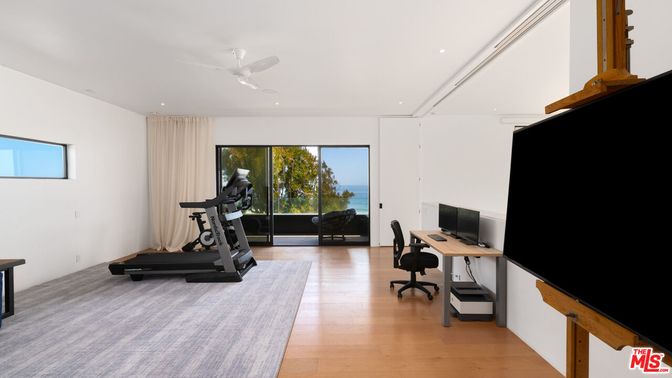Fitness Equipment, Home Office, Interior, Recessed Lighting, Water, Wood Texture Flooring