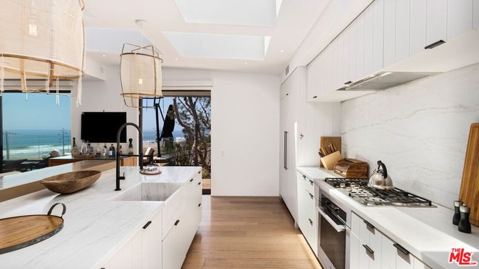 Interior, Kitchen, Marble Walls, Recessed Lighting, Stainless Steel Appliances, Water, Wood Texture Flooring