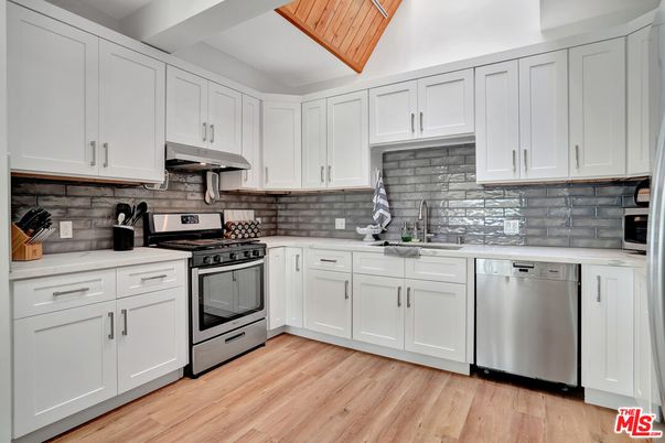 Interior, Kitchen, Stainless Steel Appliances, Wood Texture Flooring