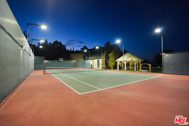 Exterior, Tennis Courts