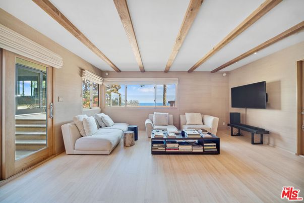 Interior, Living room, Recessed Lighting, Wooden Beams, Wood Texture Flooring