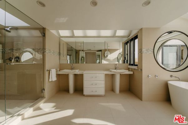 Bathroom, Dual Sink Vanities, Free Standing Baths, Glass Shower, Interior, Recessed Lighting