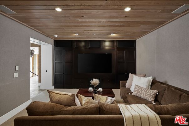 Interior, Living room, Recessed Lighting, Wooden Ceilings