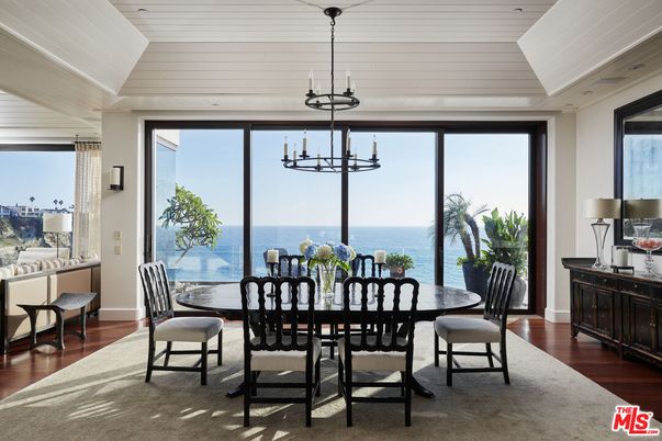 Dining room, Interior, Pendant Lights, Water, Wood Texture Flooring