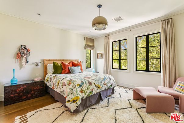 Bedroom, Interior, Pendant Lights, Wood Texture Flooring