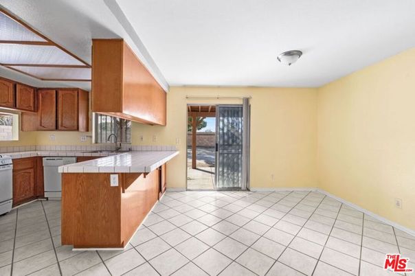 Interior, Kitchen, Tile Countertops