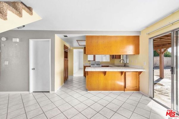 Interior, Kitchen, Tile Countertops