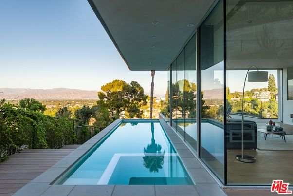 Exterior, Pool, Other