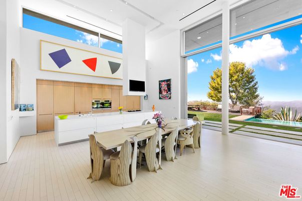 Dining room, Interior, Kitchen, Recessed Lighting, Wood Texture Flooring