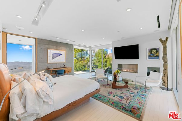 Bedroom, Fireplace, Interior, Recessed Lighting, Wood Texture Flooring