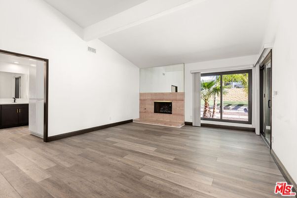 Empty room, Fireplace, Interior, Wood Texture Flooring