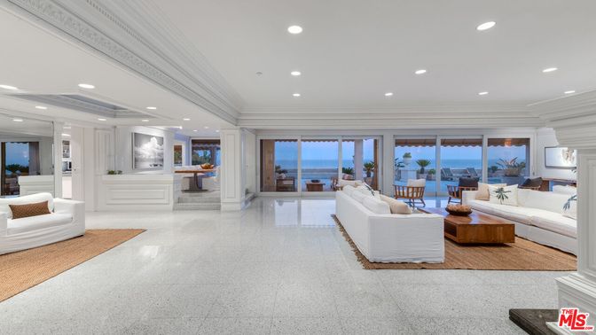 Interior, Living room, Recessed Lighting, Water