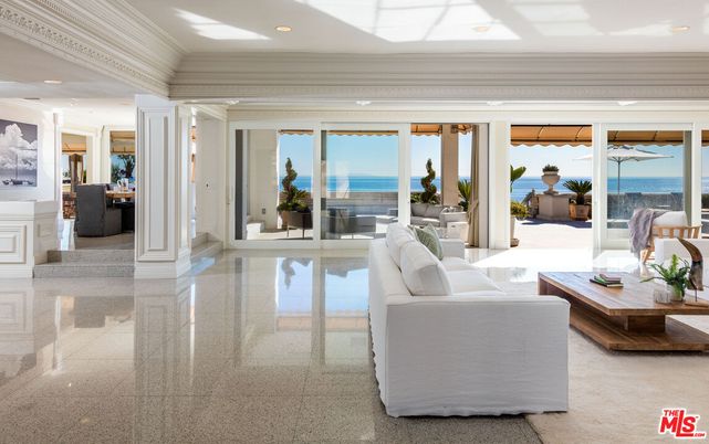 Interior, Living room, Recessed Lighting, Water