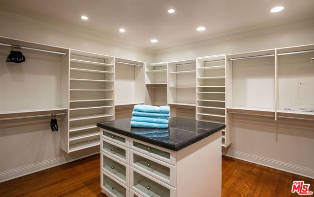 Interior, Recessed Lighting, Walk-in Closets, Wood Texture Flooring