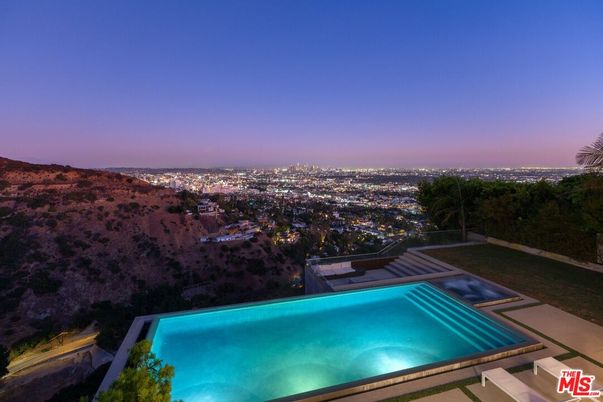 Exterior, Pool, Other