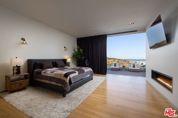 Bedroom, Fireplace, Interior, Recessed Lighting, Wood Texture Flooring